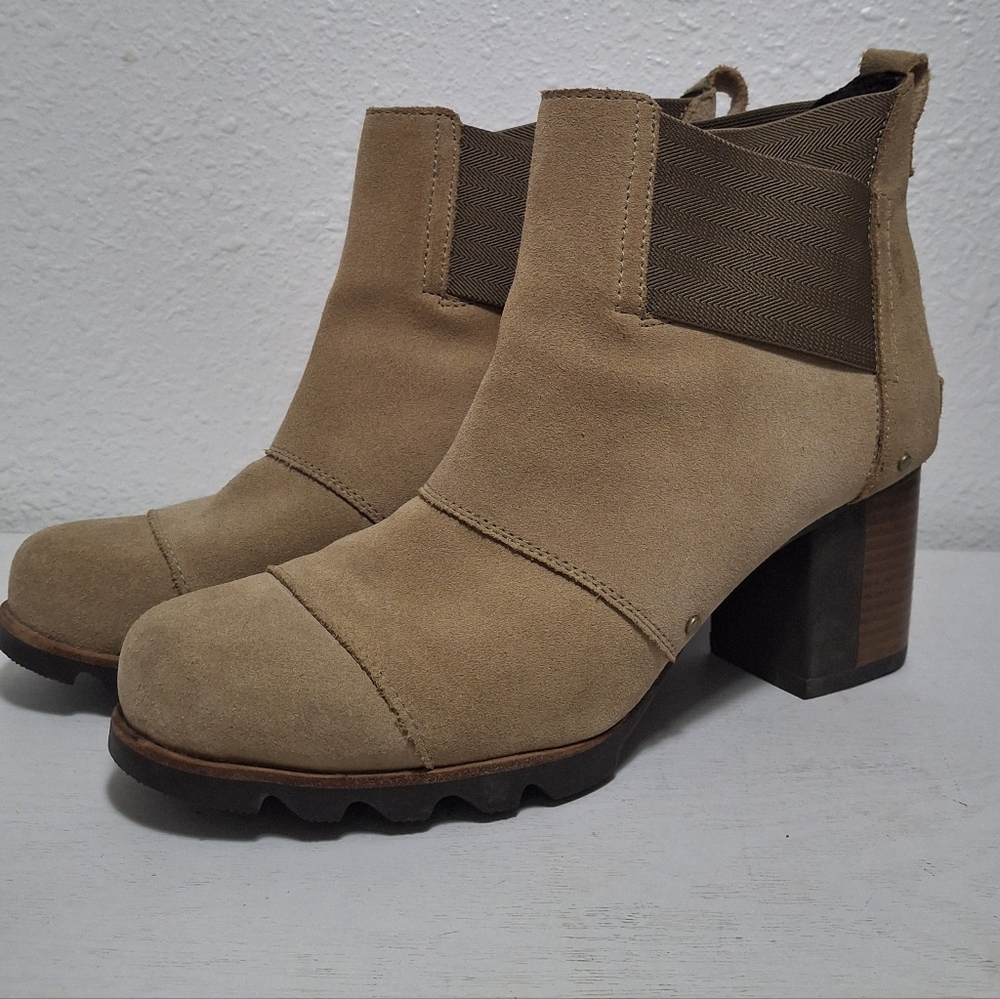 Sorel Addington Chealse Boot Waterproof Heeled Bootie